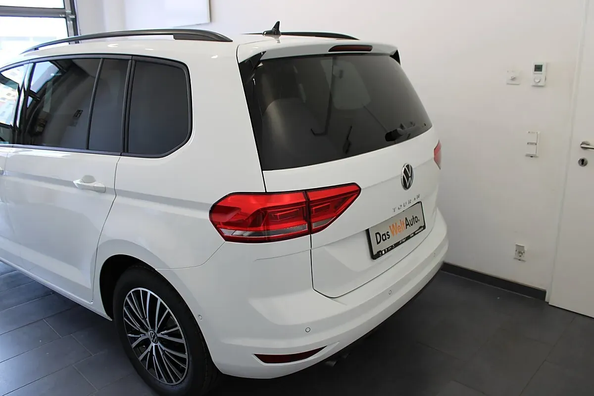 Volkswagen Touran 2026 photo 3