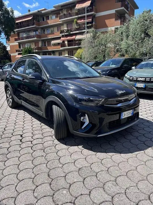 Kia Stonic 2023 photo 3