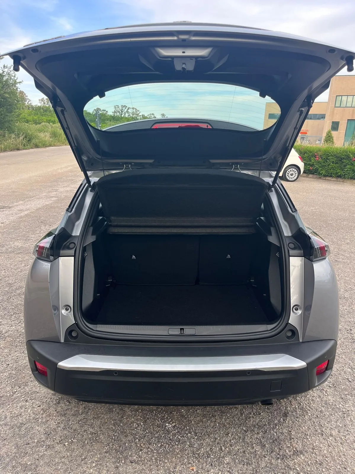 Peugeot 2008 2023 photo 5
