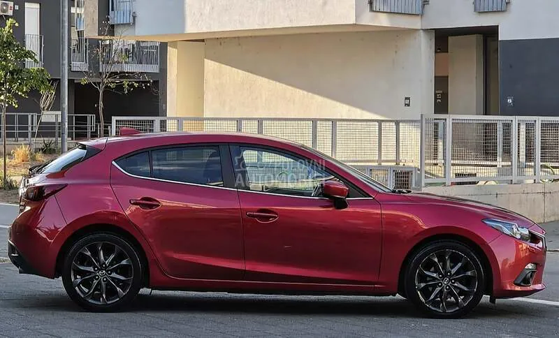 Mazda 3 2016 photo 4