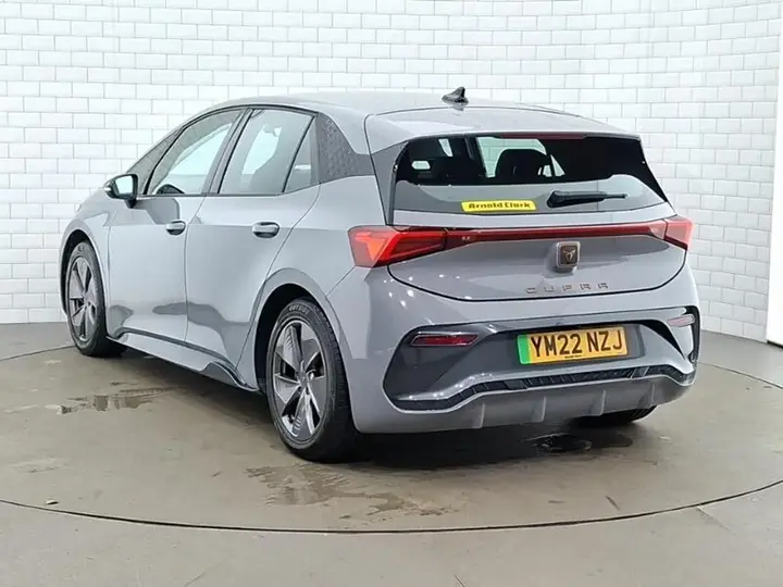 Cupra Born 2022 photo 2