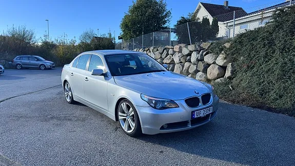 BMW 520I 2004 photo 2