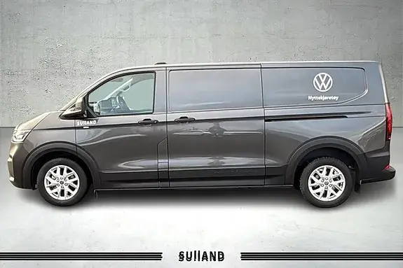 Volkswagen Transporter 2025 photo 2