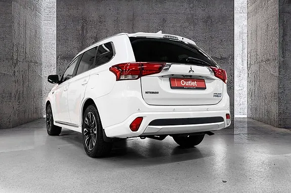 Mitsubishi Outlander 2018 photo 4