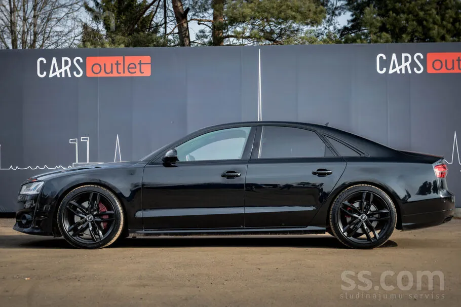 Audi A8 2015 photo 5