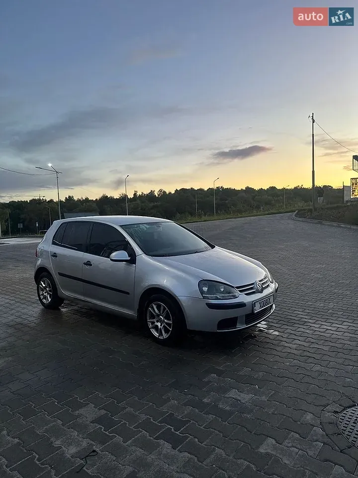 Volkswagen Golf 2004 photo 2