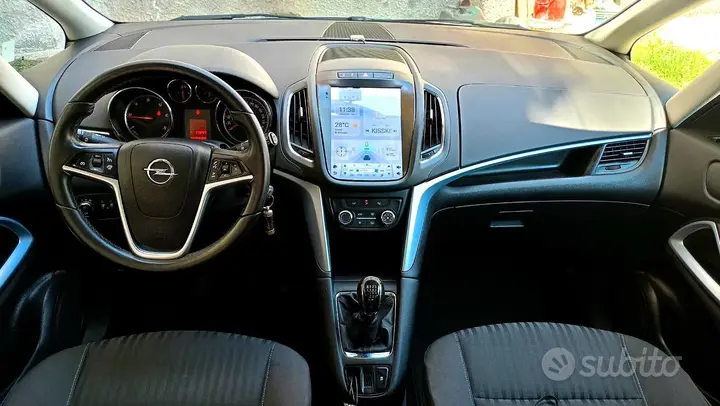 Opel Zafira 2014 photo 4