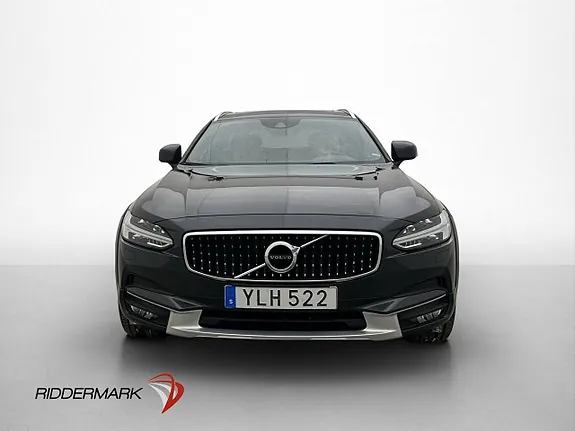 Volvo V90 Cross Country 2017 photo 2
