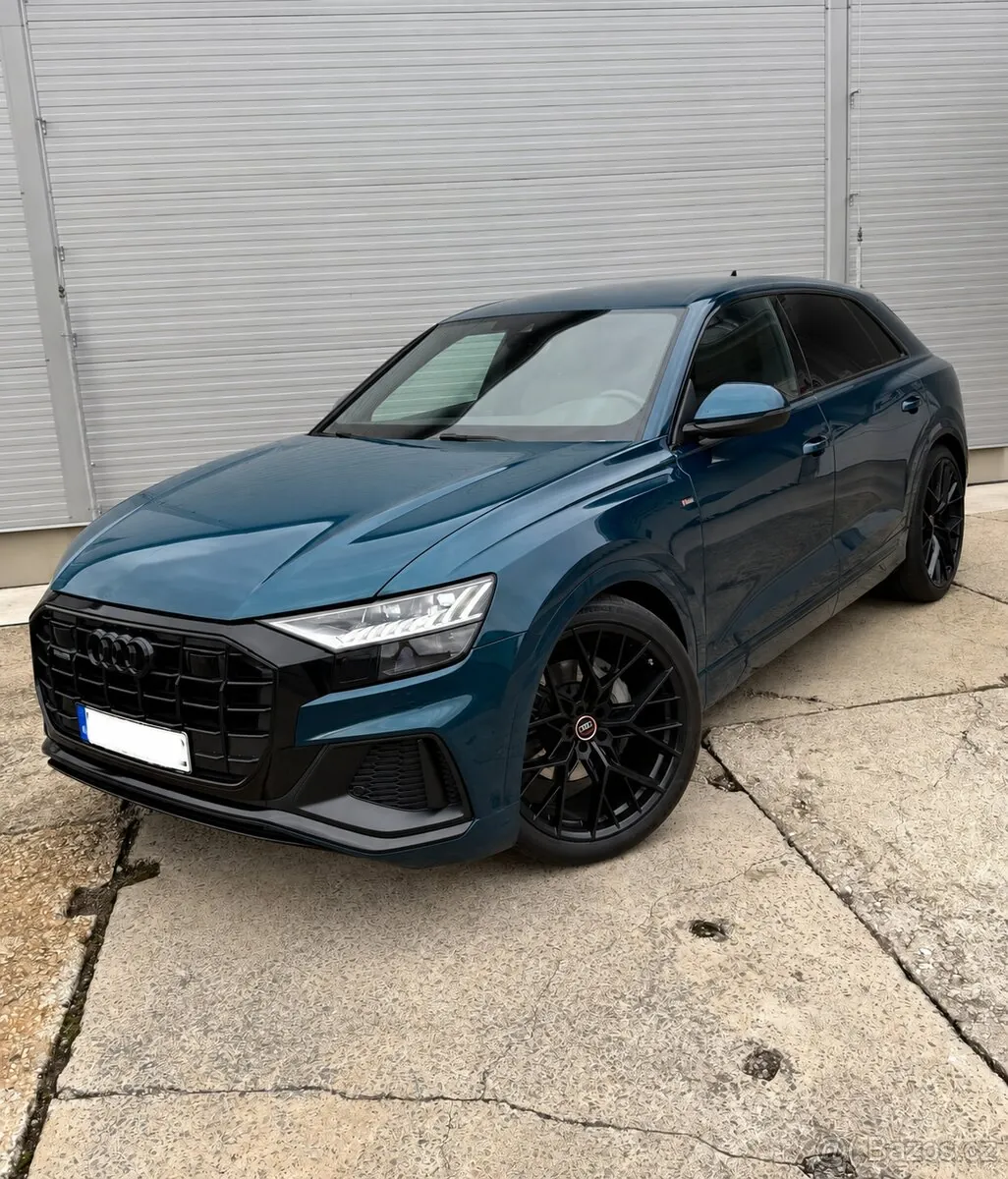 Audi Q8 2022 photo 2