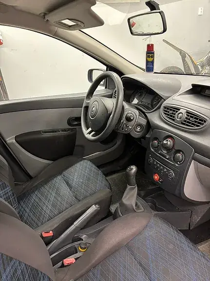 Renault Clio 2007 photo 3
