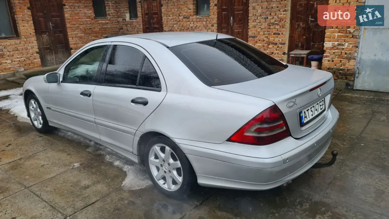 Mercedes-Benz C-Class