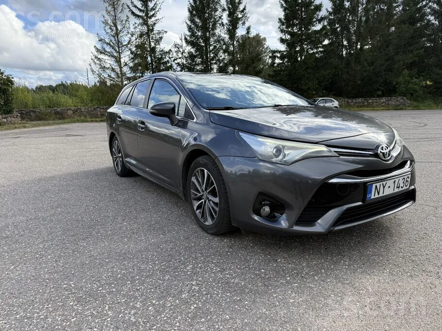 Toyota Avensis 2015 photo 2