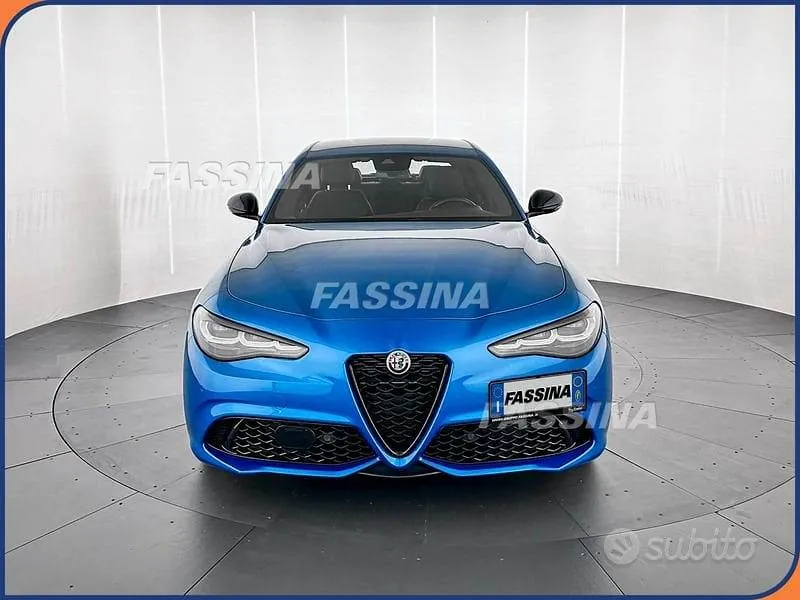 Alfa Romeo Giulia 2024 photo 2