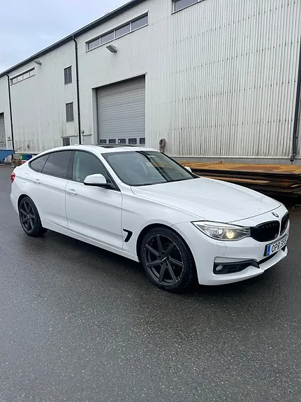 BMW 318D 2014 photo 3