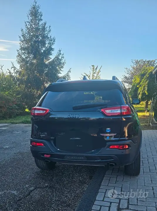 Jeep Cherokee 2014 photo 2
