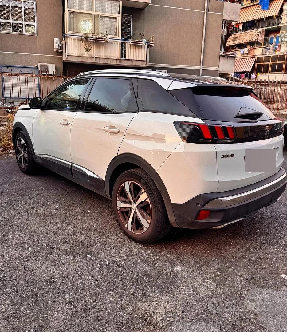Peugeot 3008 2020 photo 2