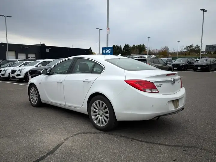 Buick Regal 2011 photo 3