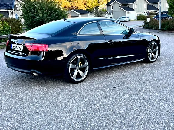 Audi A5 2009 photo 4
