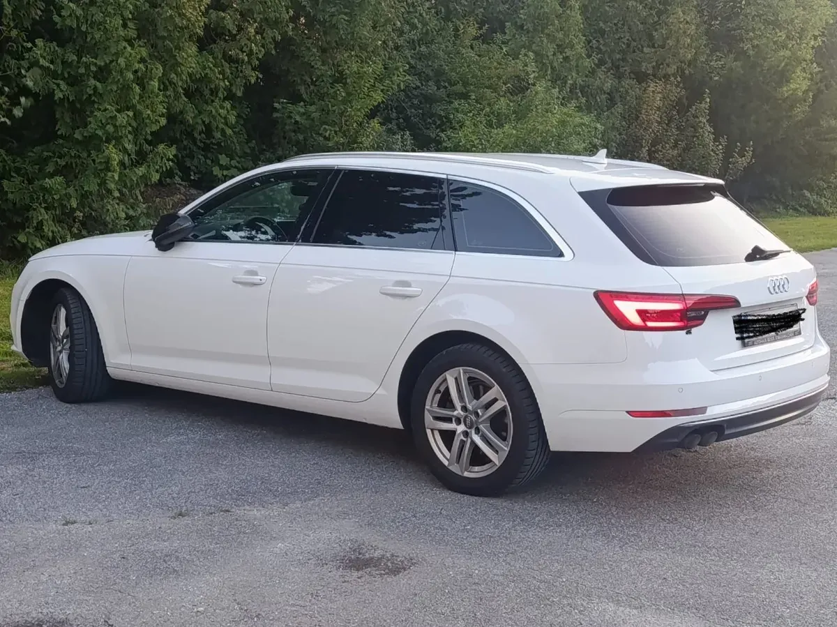 Audi A4 2016 photo 3