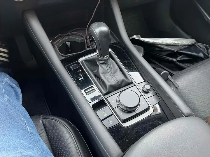 Mazda 3 2022 photo 3