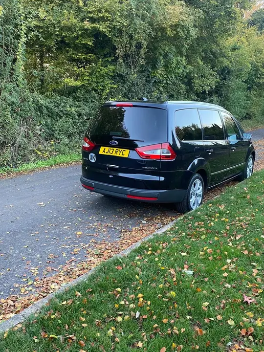 Ford Galaxy 2013 photo 3