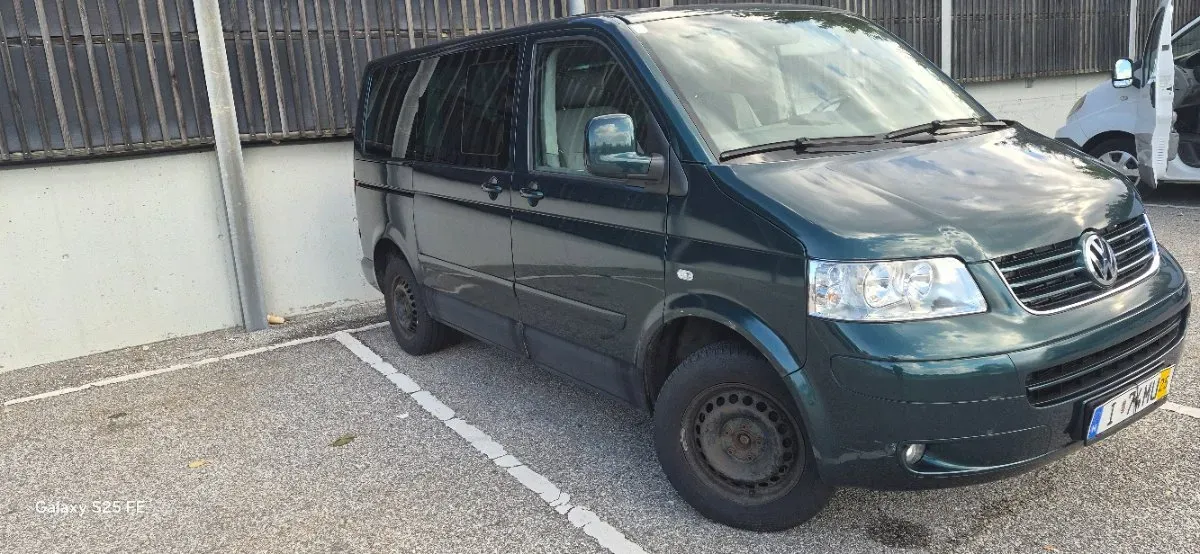 Volkswagen T5 2006 photo 2