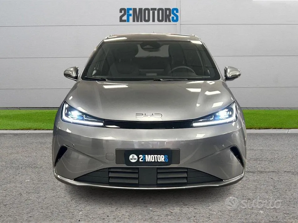 BYD Dolphin 2026 photo 3