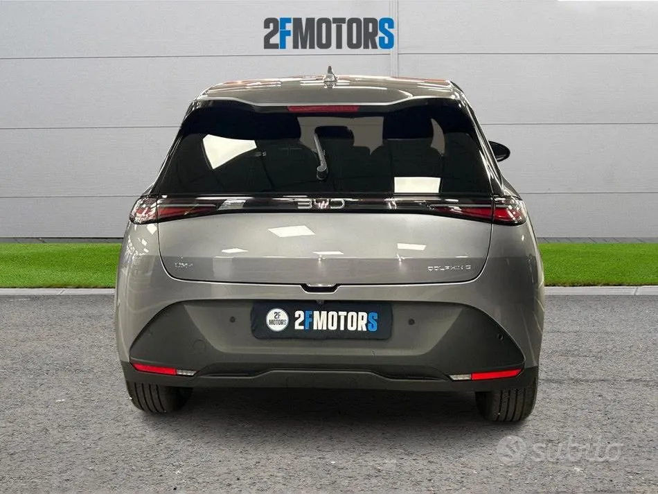 BYD Dolphin 2026 photo 5