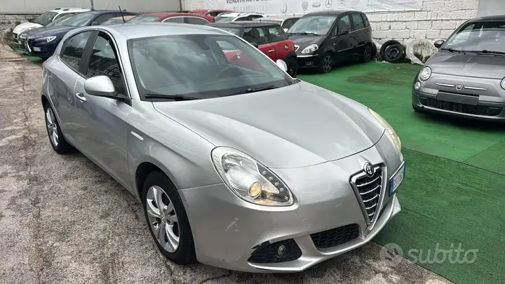 Alfa Romeo Giulietta 2013 photo 3