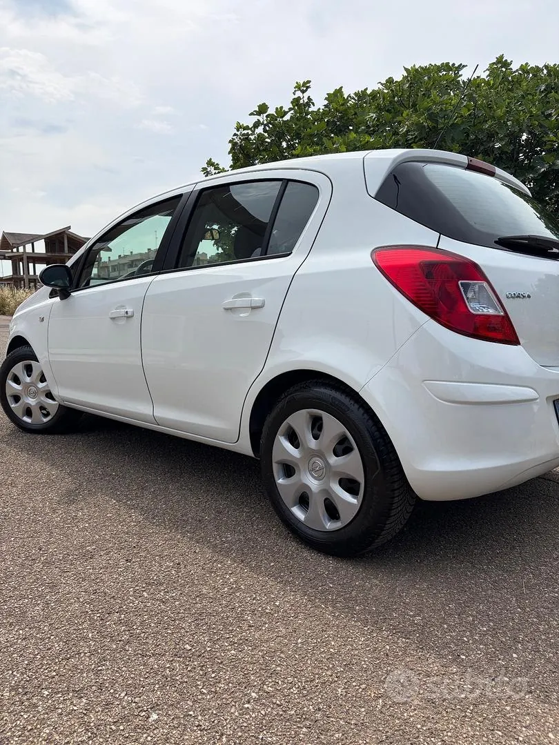 Opel Corsa 2014 photo 4