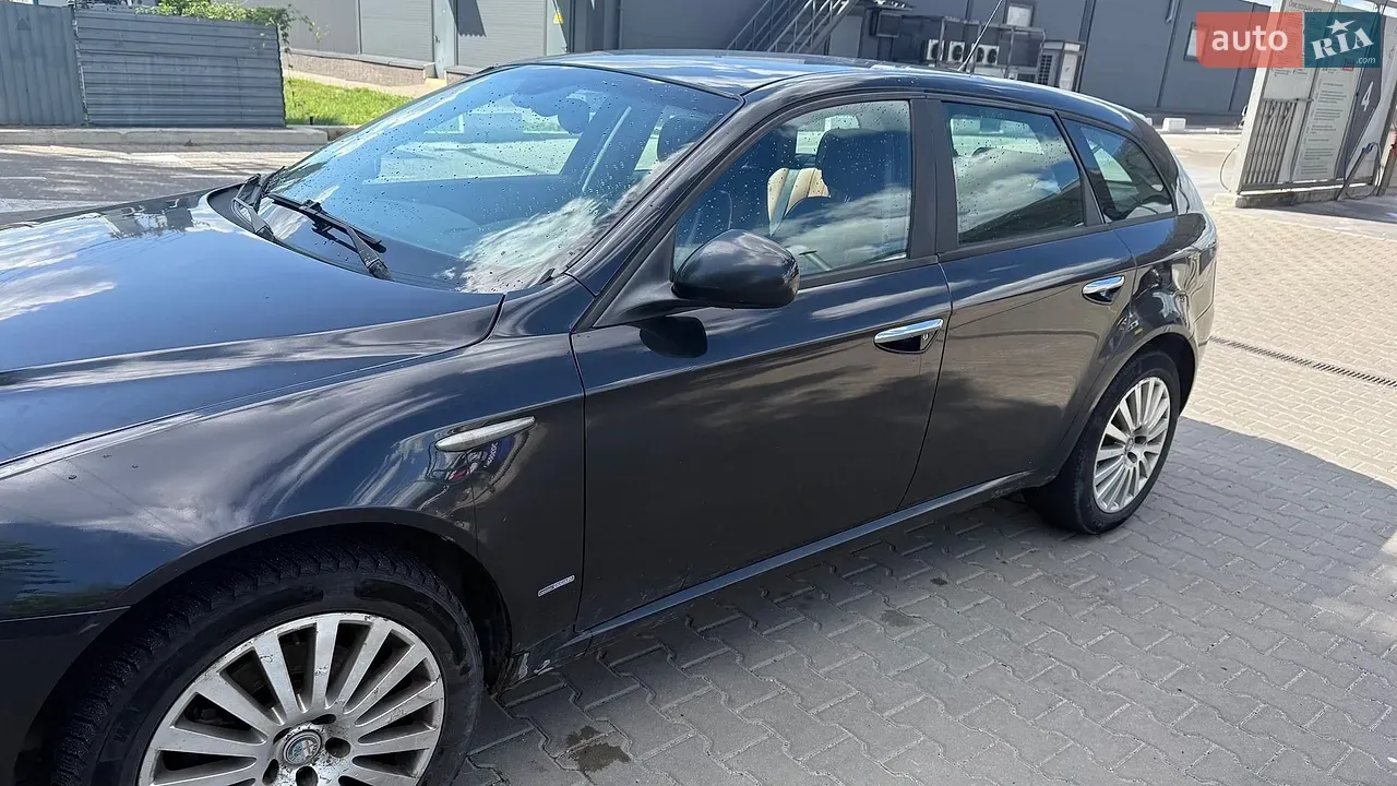 Alfa Romeo 159 2007 photo 4