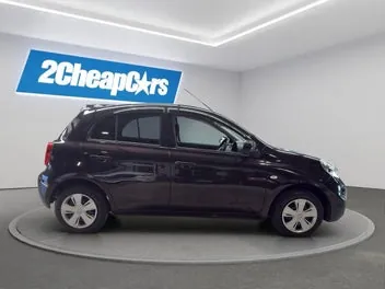 Nissan March 2015 photo 5