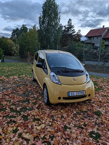 Peugeot Ion 2011 photo 4