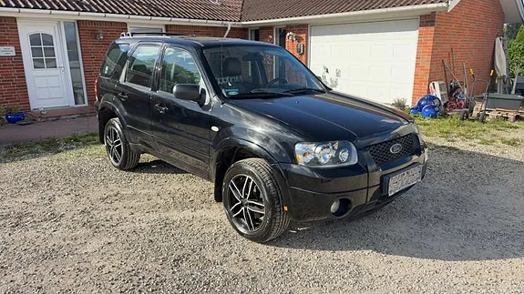 Ford Maverick 2006 photo 2