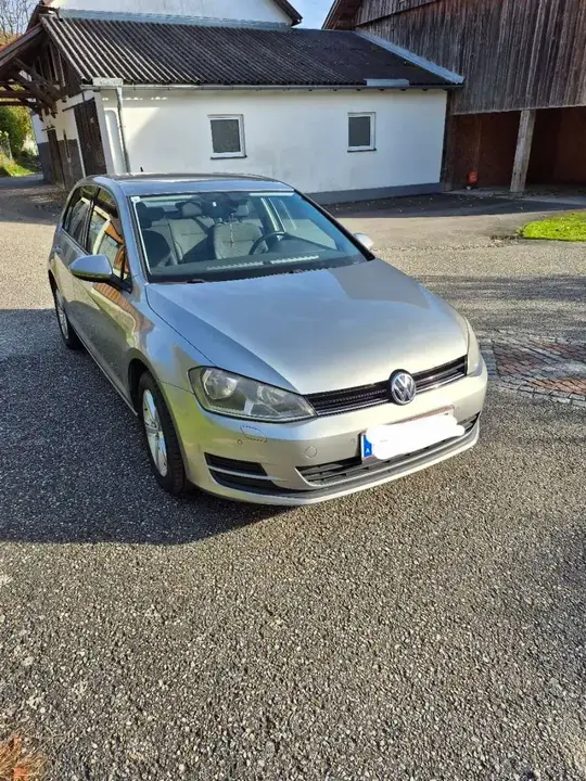 Volkswagen Golf 2013 photo 2