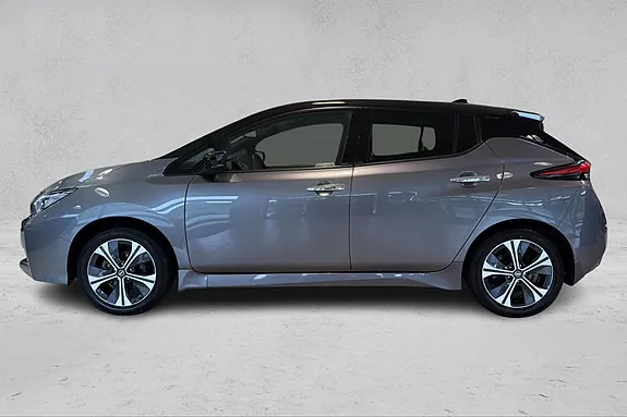 Nissan Leaf 2021 photo 2