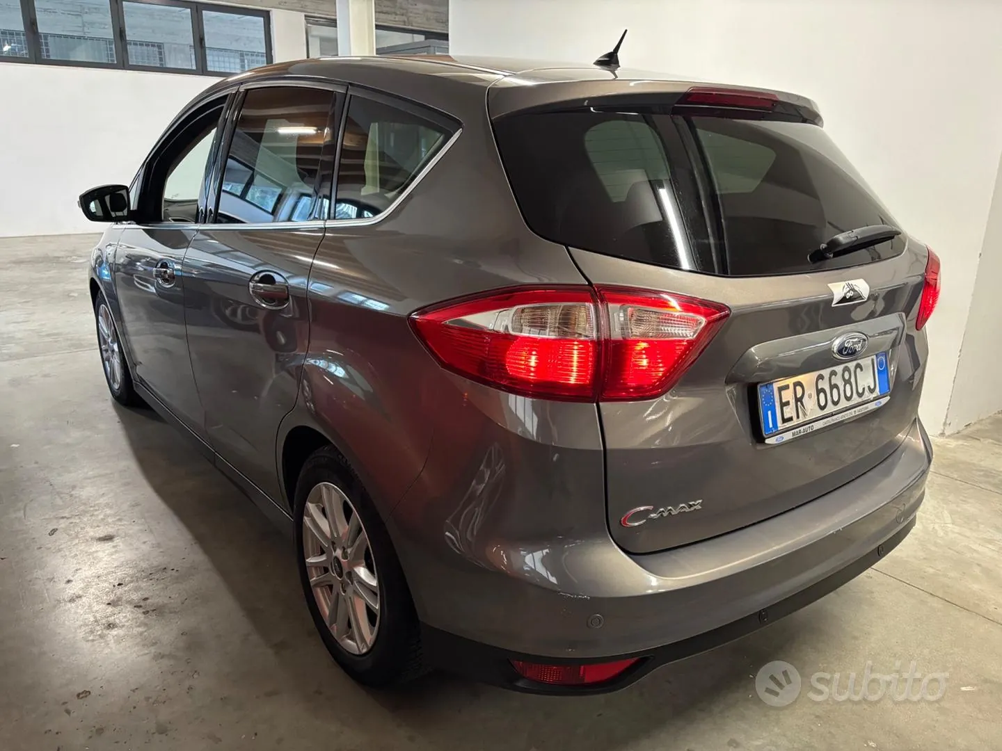 Ford C-Max 2013 photo 2