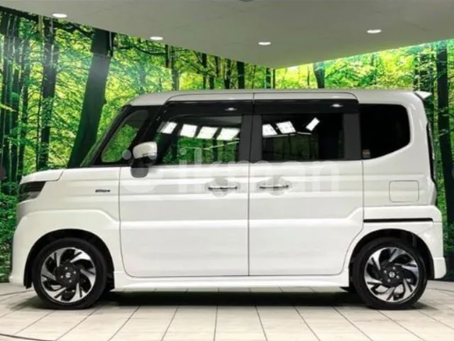 Suzuki Spacia 2023 photo 2