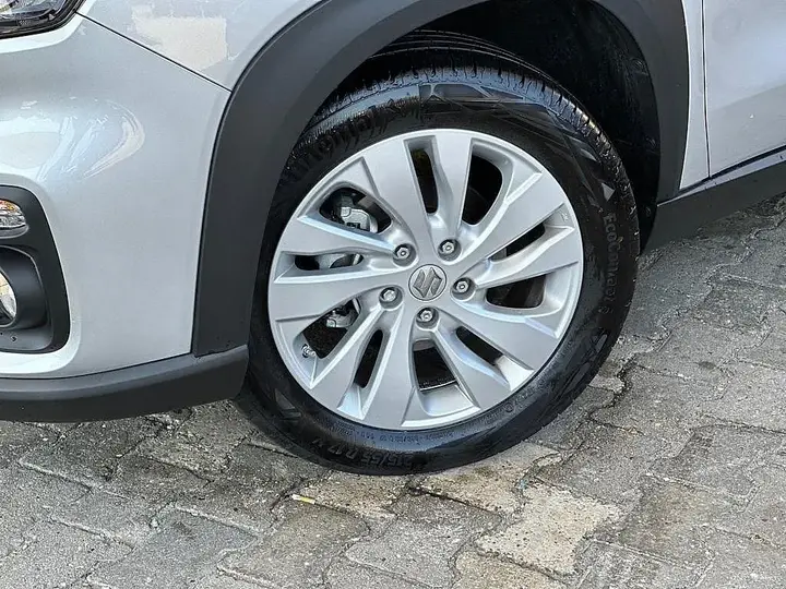 Suzuki S-Cross 2026 photo 2