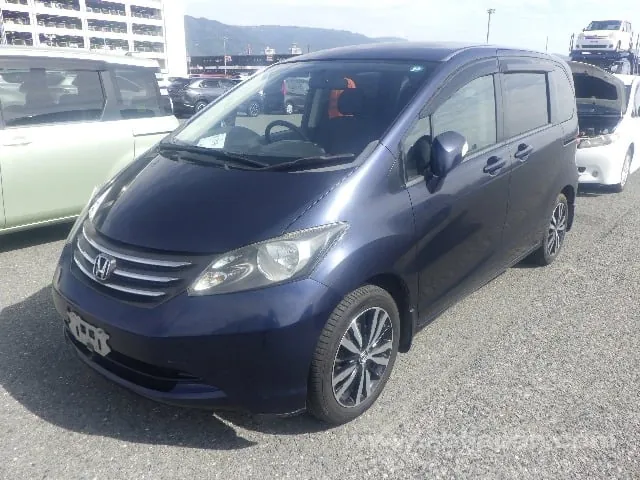 Honda Freed G 2009 photo 2