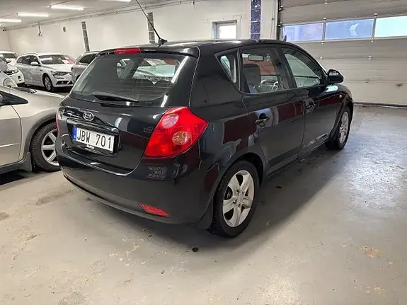 Kia Ceed 2009 photo 3