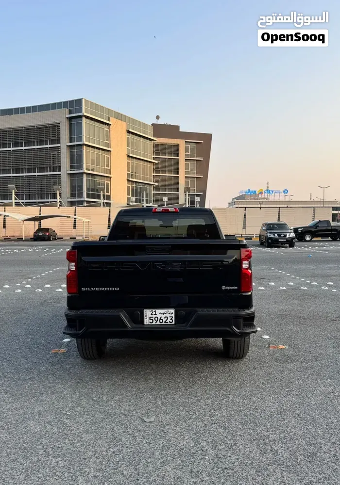 Chevrolet Silverado 2022 photo 4