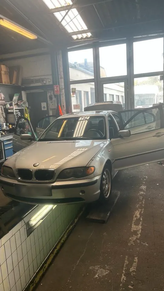 BMW 318