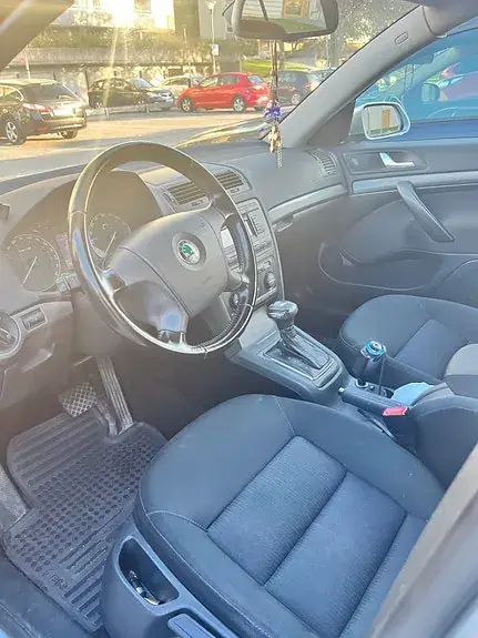 Skoda Octavia 2008 photo 4