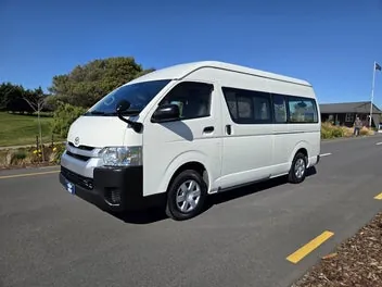 Toyota Hiace 2020 photo 4
