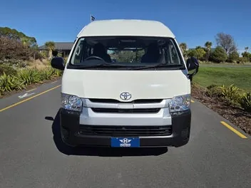 Toyota Hiace 2020 photo 3