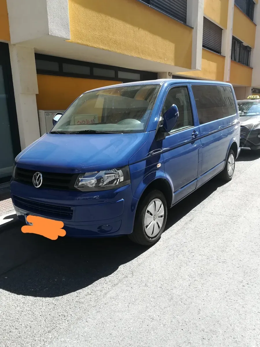 Volkswagen T5 2010 photo 2