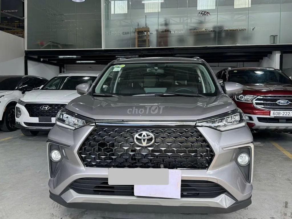 Toyota Veloz Cross