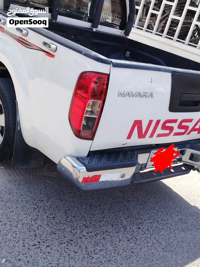 Nissan Navara 2015 photo 4