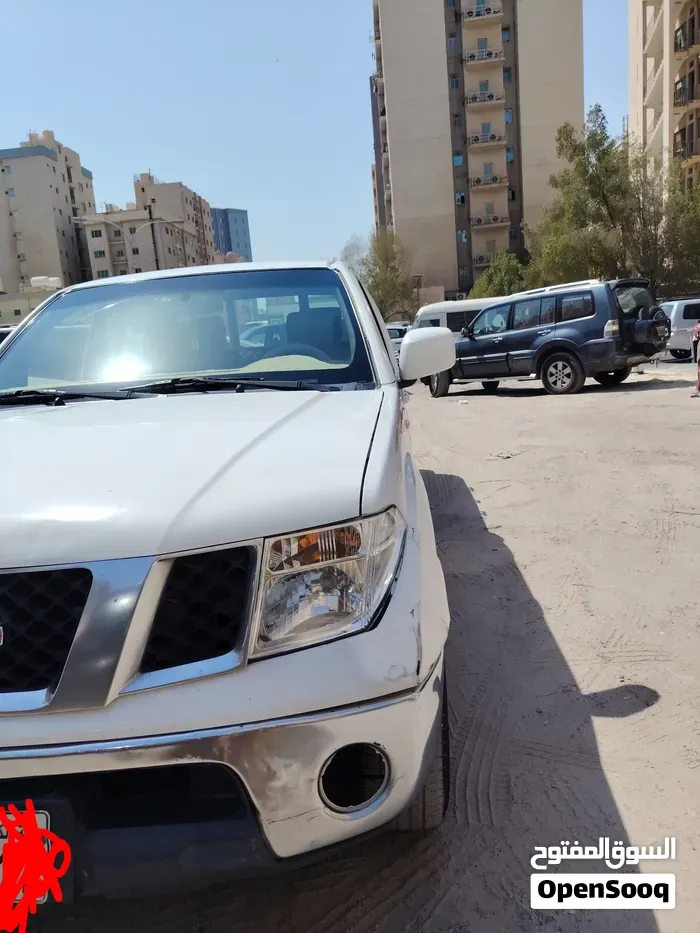 Nissan Navara 2015 photo 2